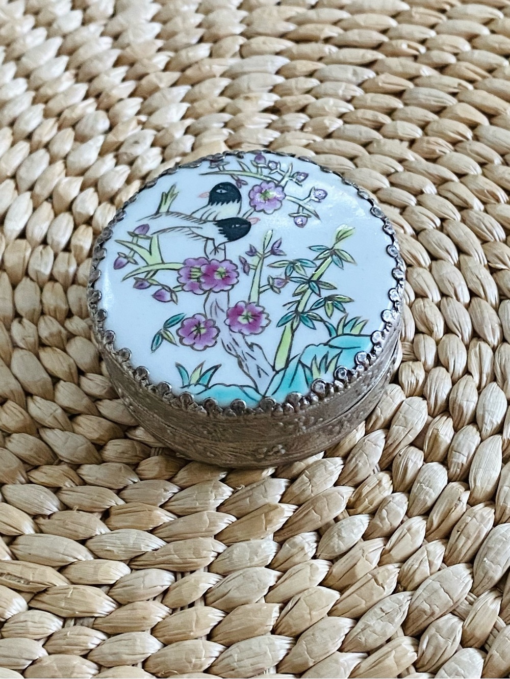 Vintage Chinoiserie Shard Trinket Box Porcelain Love Birds Flowers Silver Base
